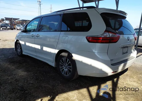 2018 Toyota Sienna Xle Premium 8 Passenger из США, поврежденный, VIN 5TDYZ3DC6JS905338